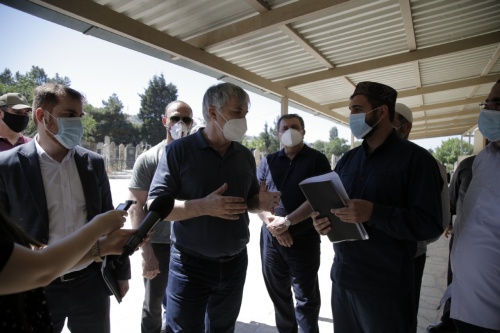 Мэр Дербента Хизри Абакаров посетил территорию кладбища «Кырхляр», которое будет комплексно благоустраиваться