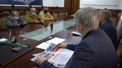 В Дербенте ветераны - «афганцы» получили денежные сертификаты от Сенатора Сулеймана Каримова