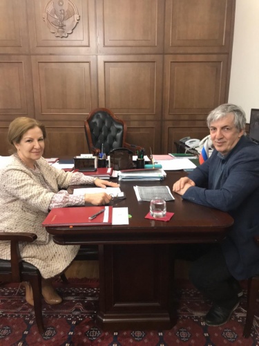  Хизри Абакаров обсудил с министром труда и социального развития РД как будут доставлять средства, которые Сулейман Керимов выделяет дагестанским ветеранам ВОВ