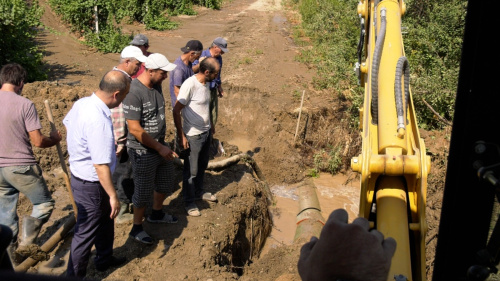 Глава Дербента выехал на место аварии водовода "Кайтаг-Дербент"